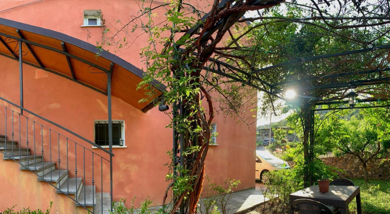 Ligo Bed and Breakfast Villanova d'Albenga Eksteriør billede